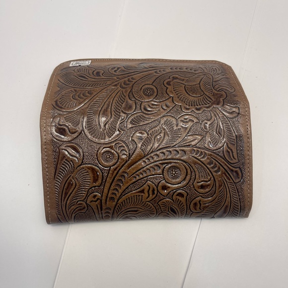 New Floral Etched Leather Wallet - Picture 3 of 3